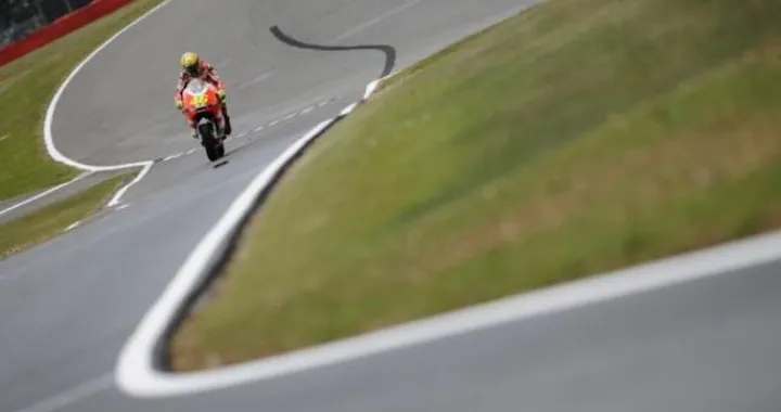 Assen, pagelle. Spies "promosso". Rossi "rimandato". Simoncelli "patacca"