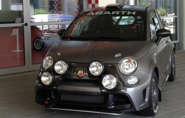 Abarth 695 Biposto R