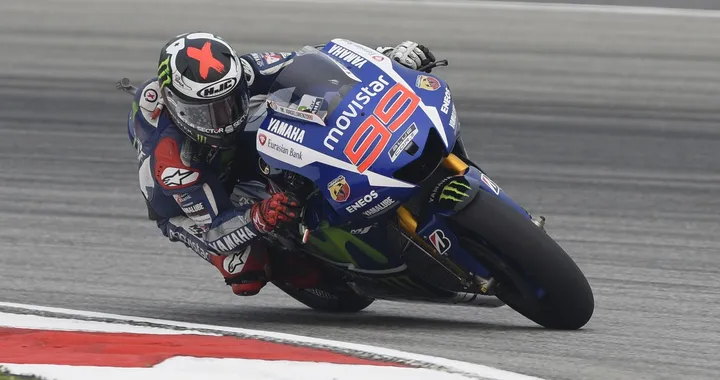 MotoGP, Sepang: Lorenzo domina il Day-1, Valentino Rossi insegue [Foto]