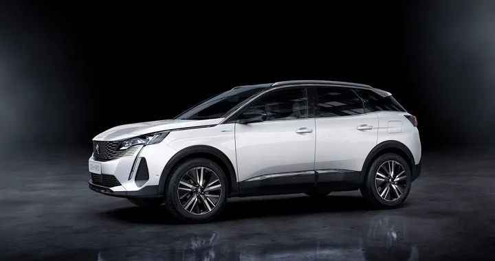 Peugeot: in arrivo le rinnovate 3008 e 5008
