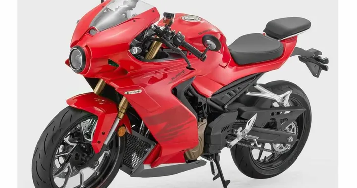 Super4, la nuova sfida di QJMotor: potenza, leggerezza e stile MV Agusta