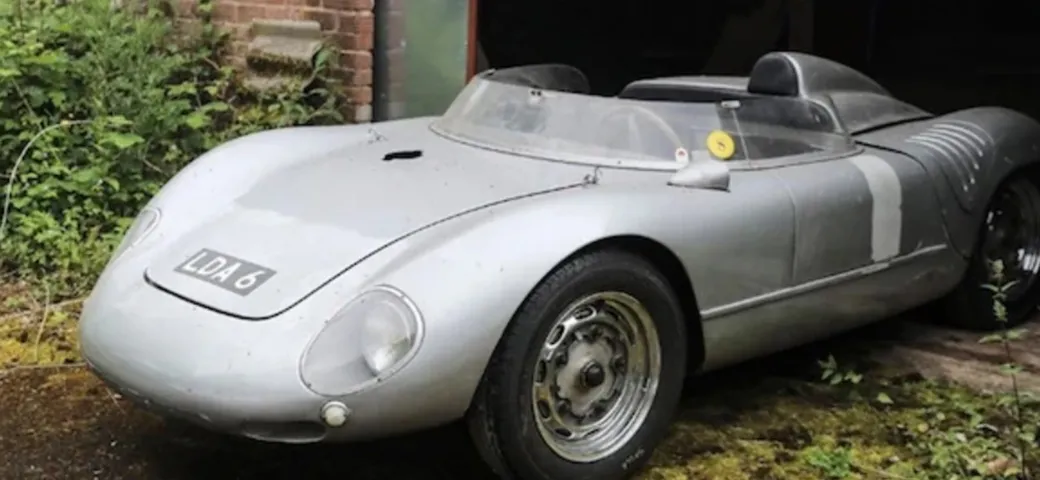 Porsche 550 Spyder del 1956 ritrovata in un fienile