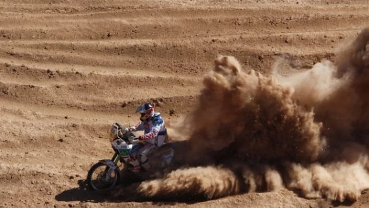 Dakar 2011: Team Aprilia Giofil, Lopez terzo nella generale al giro di boa