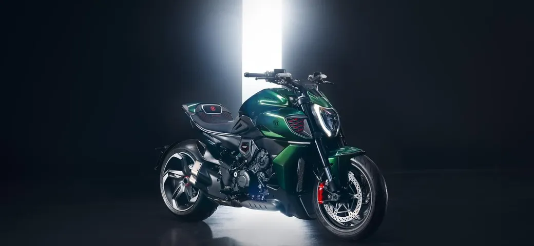 Ducati Diavel for Bentley: debutta la speciale moto in edizione limitata [FOTO]