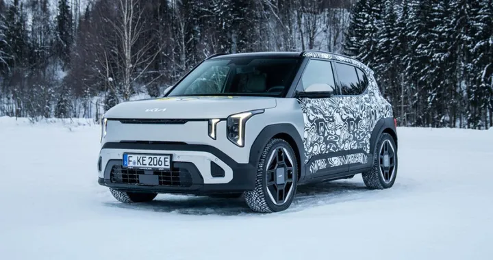 KIA EV2 percorre 310 km a -21°C nel test NAF, ricarica 10-80% in 36 minuti