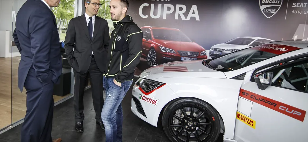 Una Seat Leon Cupra per Andrea Dovizioso
