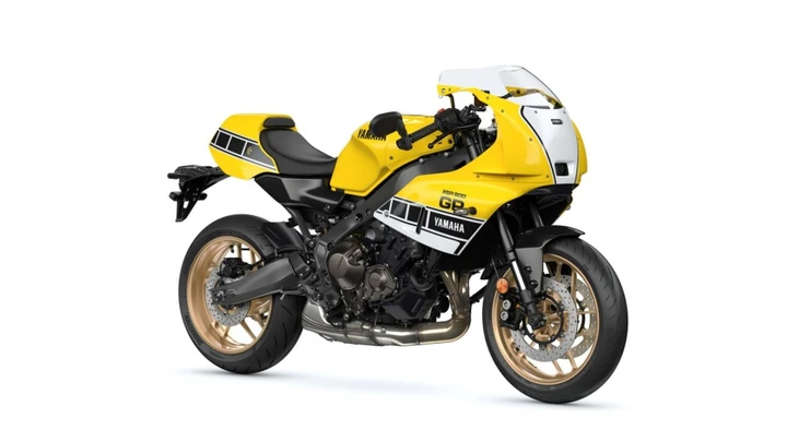 XSR900 GP 2026: la Yamaha che celebra King Kenny Roberts