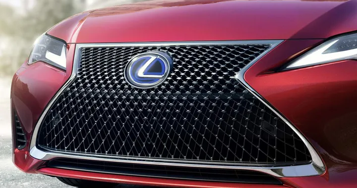 Auto ibride Lexus: le novità al Salone di Parigi 2018