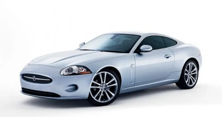Nuova Jaguar XK 3.5 V8 Coupè