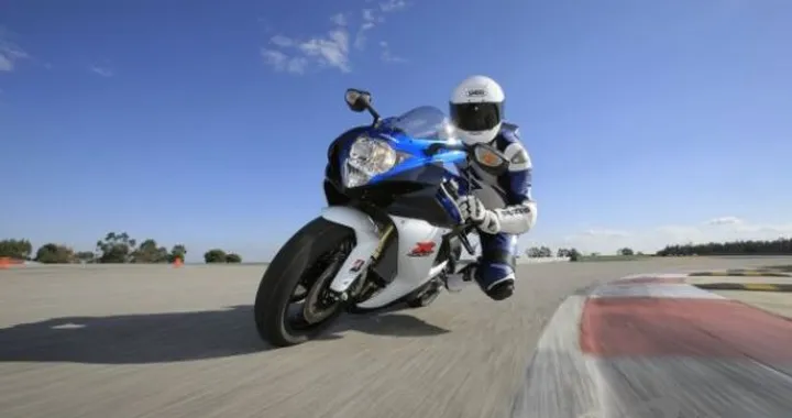 Suzuki GSX-R 750 2011 Mega Gallery