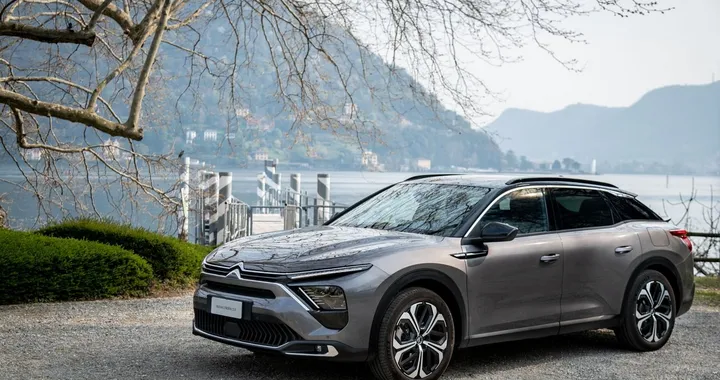 Citroen presenta C5 Aircross, C5 X e My Ami Buggy Concept