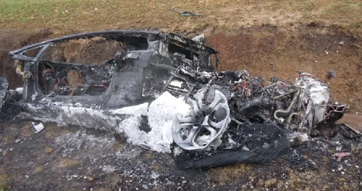 Lamborghini Aventador prende fuoco: in gravi condizioni Flavio Pierleoni