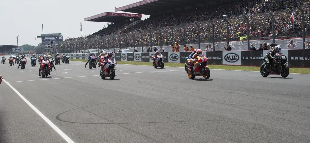 MotoGP Francia 2019, ordine d'arrivo: Marquez 1°, Dovizioso 2°, Petrucci 3°