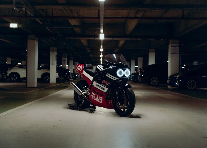 Suzuki GSX R1100 by HAXCH: il restomod che sfida il tempo