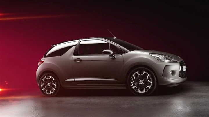 Citroen DS3 Cabrio L'Uomo Vogue alla Milano Fashion Week