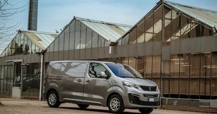 Peugeot e-Expert: prima prova del nuovo van elettrico