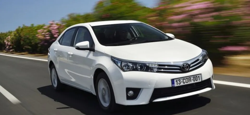 Toyota Corolla 2014: nuove immagini ufficiali