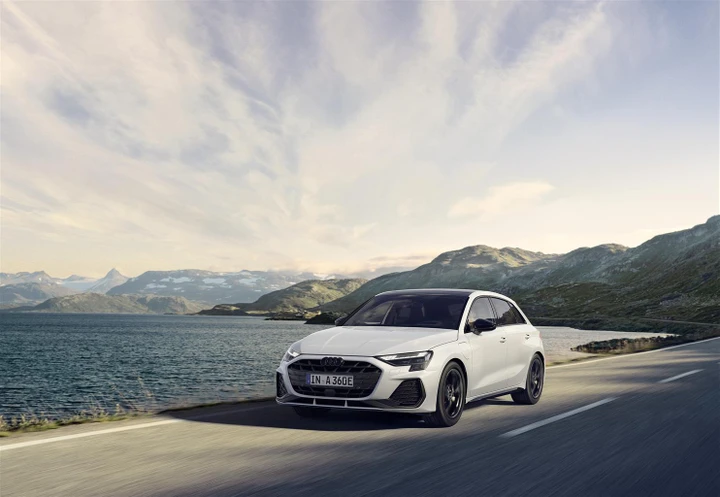Nuova Audi A3 Sportback Plug-In: più potente, autonomia raddoppiata e ricarica ultra veloce