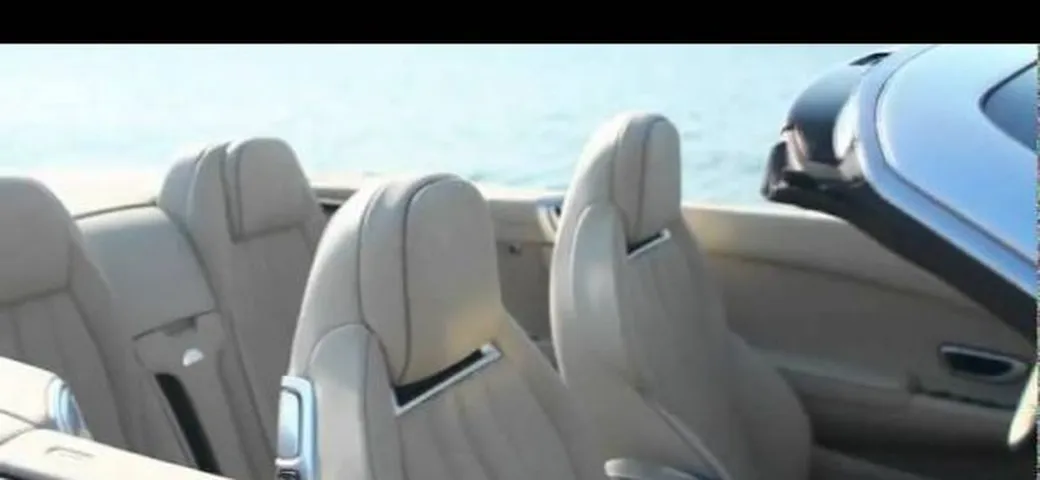 Bentley Continental GTC: il video ufficiale