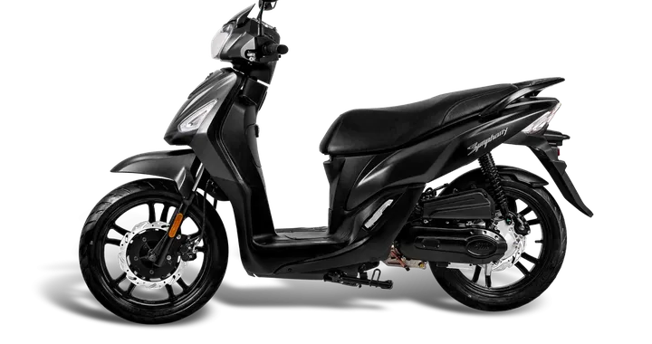 SYM Symphony 125i MY26: nuovo cruscotto e parabrezza, prezzo da 2.499 euro