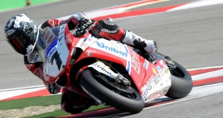 Magny-Cours, Rea (Honda) festeggia la Superpole. La festa (vera) domani per l'iride di Checa (Ducati)