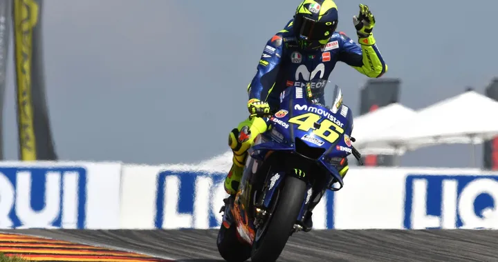 MotoGP, le “leggende” spingono Rossi per la corsa al titolo