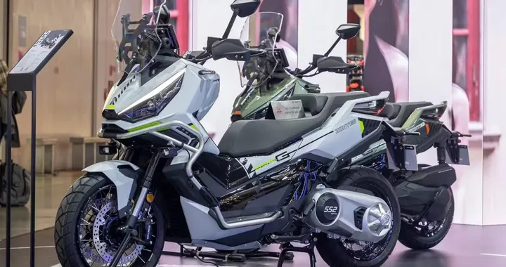 Zontes alza l’asticella: arriva la ZT 552T da 51 CV