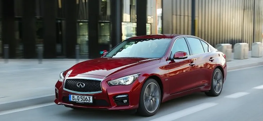 Infiniti Q50: arriva il benzina 2.0 turbo, ad un prezzo di 42.040 euro