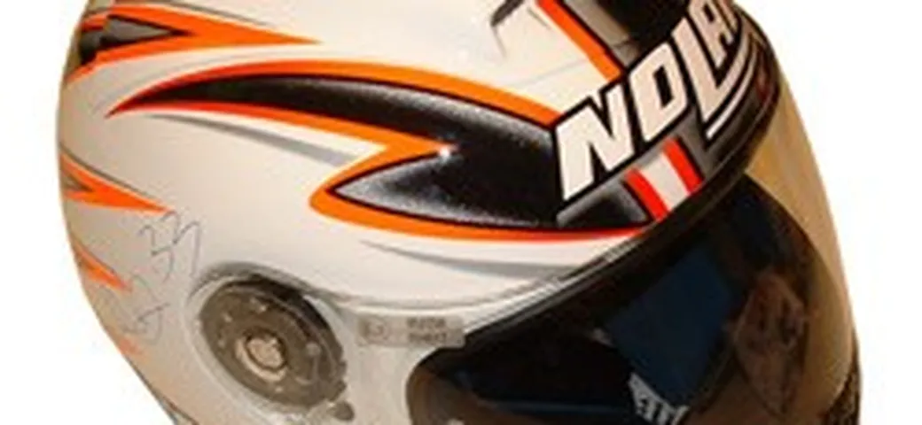 Casco di Melandri all'asta per 