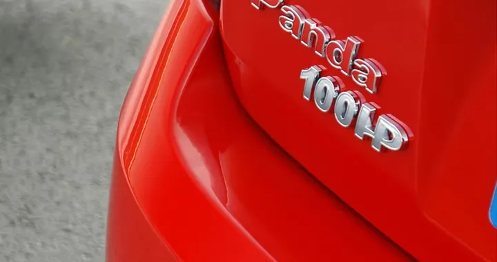 Le youngtimer stanno impazzendo, Panda 100HP a 45mila euro