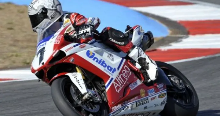 WSBK: Carlos Checa vittorioso in gara1 a Portimao. Guintoli e Rea sul podio