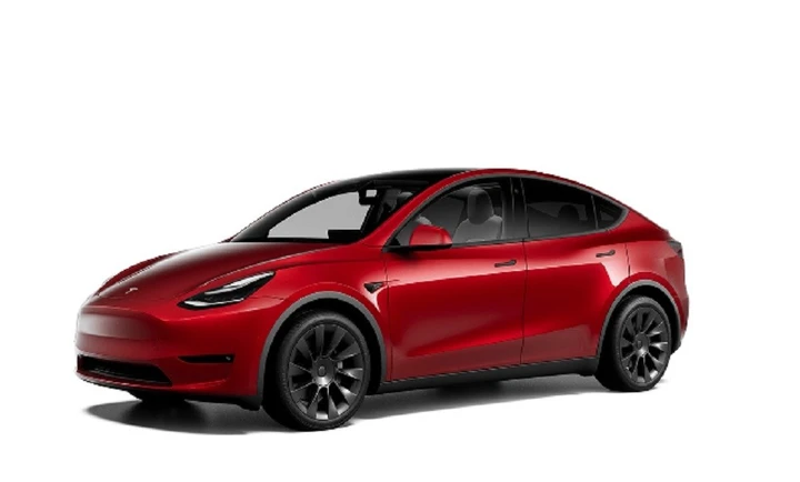 Tesla: Elon Musk rimuove il Boombox e fa ironia sull'NHTSA