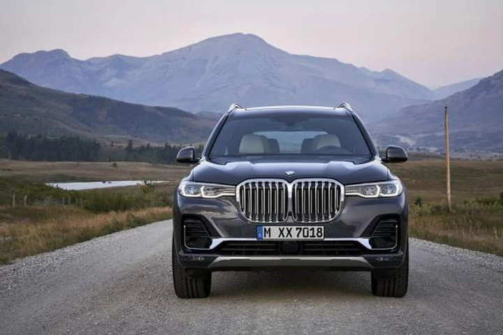 BMW X8: allo studio la SUV coupé di grandi dimensioni?
