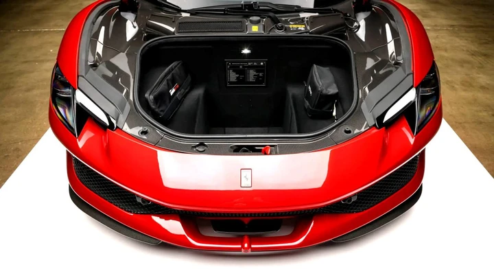 Ferrari 296 GTB: una supercar che non mantiene il valore