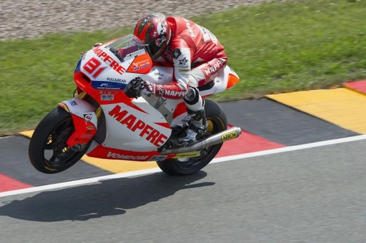 Moto2, Germania: vince Torres davanti a Corsi, Espargaro sul podio
