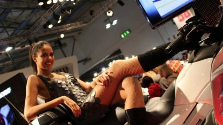 EICMA 2011: le Girls del Salone di Milano /parte 3