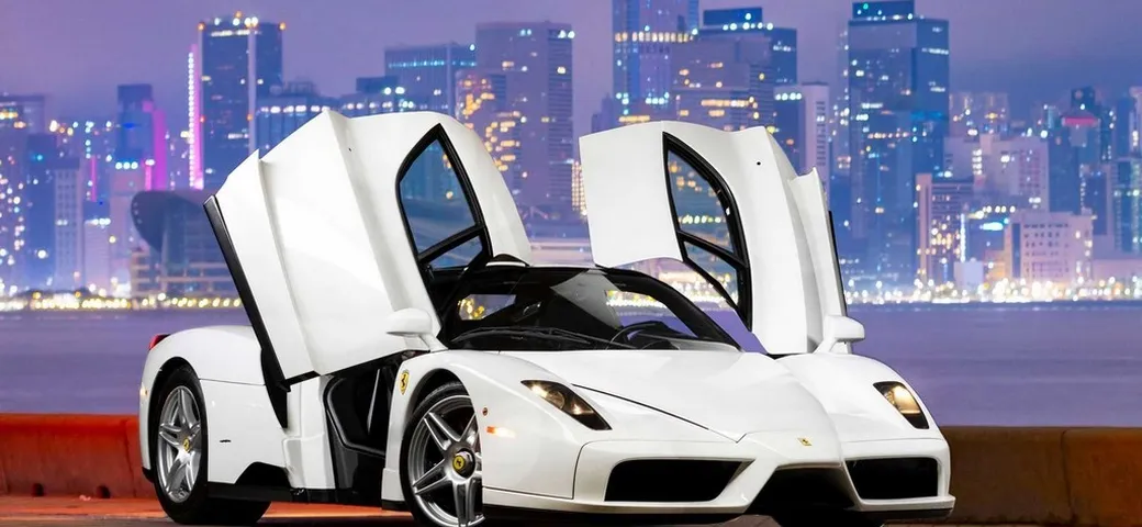 Ferrari Enzo: in vendita l'unica bianca al mondo