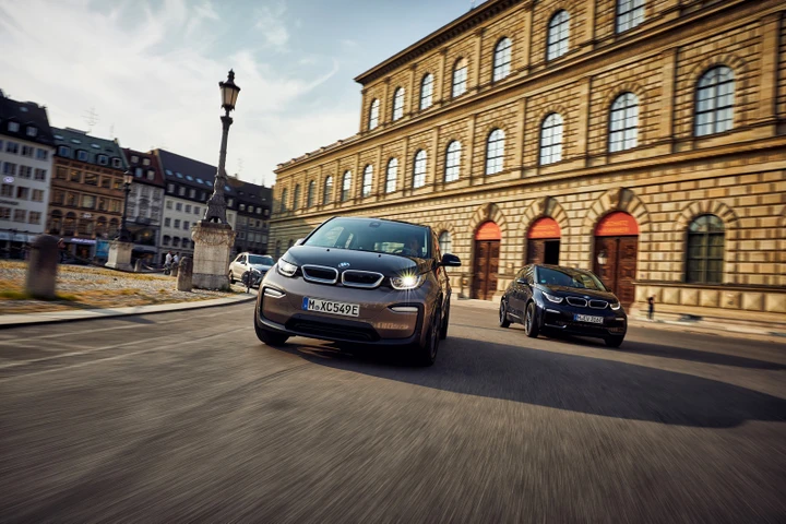 BMW i3 2019: batterie più capaci, maggiore autonomia