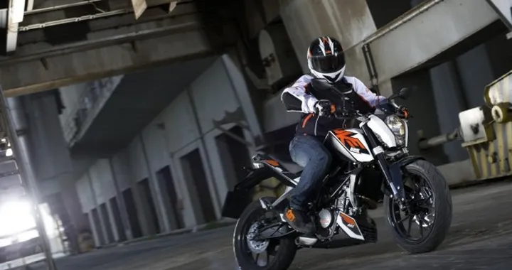 KTM per i giovani: Trofeo 200 Duke e Duke 4 Scorpion