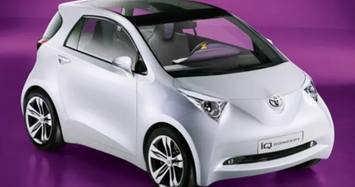 Toyota iQ con motore della Yamaha R1