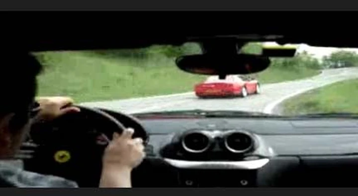 Da dentro una 599: 
