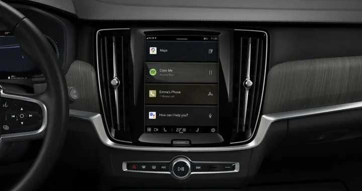 Volvo posticipa l'aggiornamento del Volvo Car UX su Android Automotive OS