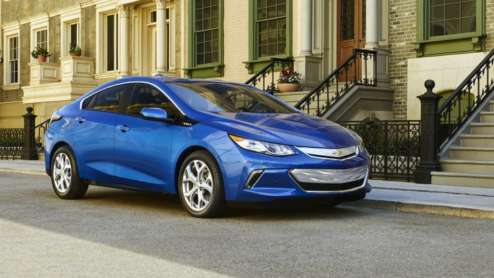Sostituire la batteria di un’auto EREV costa 30mila dollari: la storia diventata virale