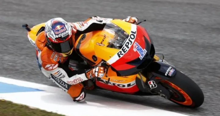 MotoGP, Le Mans: Stoner imprendibile nelle prime libere, Dovizioso terzo tempo. Rossi 10°