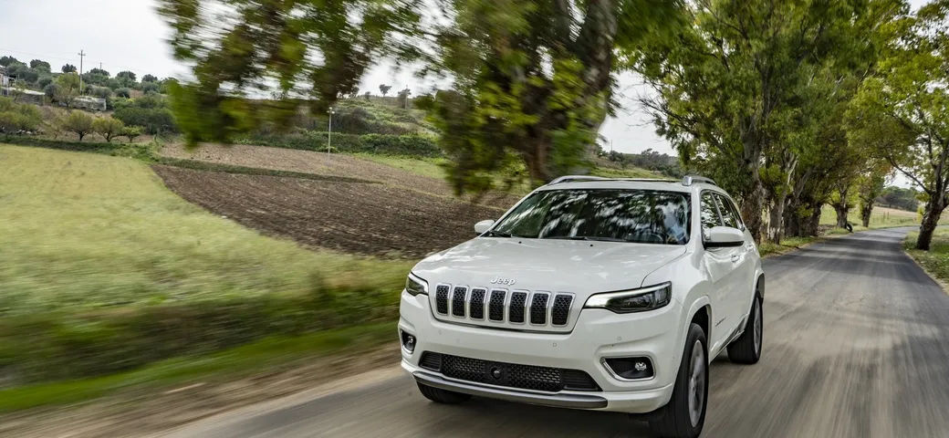 Jeep Cherokee 2019: infotainment e sicurezza attiva