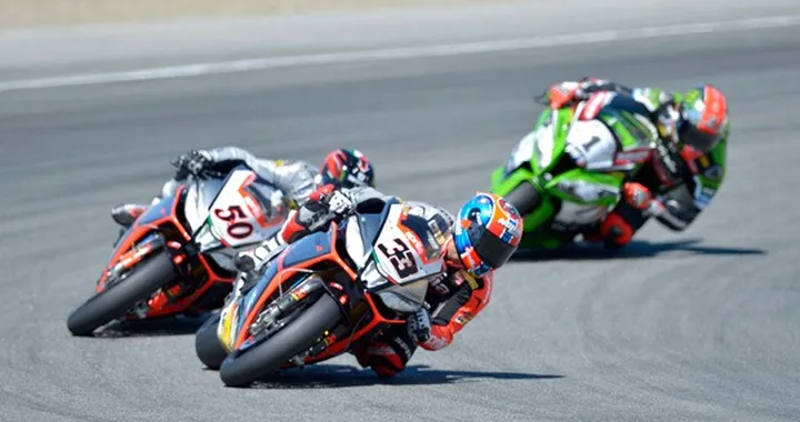SBK Laguna Seca: Sykes vince gara-2. Doppietta Aprilia in gara-1