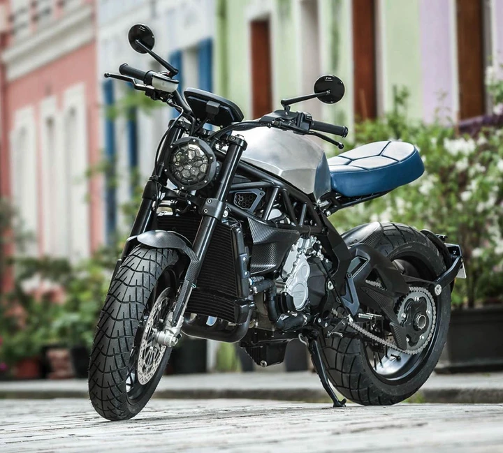 Viba Lara 800: artigianato francese e spirito italiano