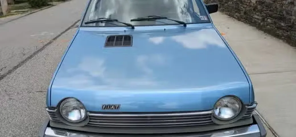 Che ci fa una Fiat Ritmo negli USA? È praticamente perfetta: appena 6.000 km