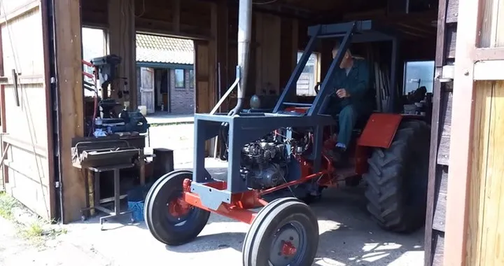 Trattore motorizzato Suzuki