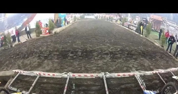 SuperEnduro: Taddy Blazusiak domina in Polonia la prima gara del Mondiale 2013